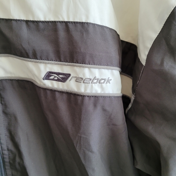 Reebok Windbreaker Large Logo & Name on Sleeve - Picture 5 of 8